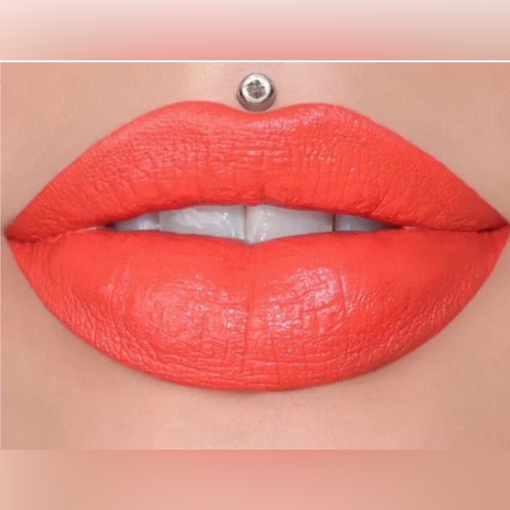 Jeffree Star Velvet Trap Lipstick Orange Prick (Light Coral Orange) New in Box